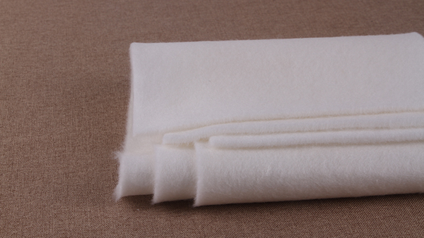 針刺無紡布批發(fā)-24小時(shí)生產(chǎn)