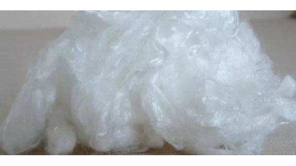 以雄厚實力、文化自信構建中國紡織新未來