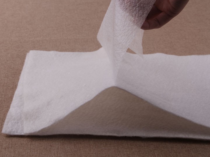 復(fù)合針刺無紡布 復(fù)合針刺無紡布