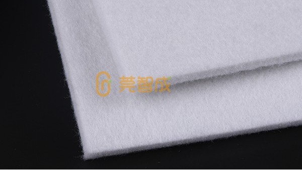 針刺毛氈的密度過高或過低會產生什么影響？