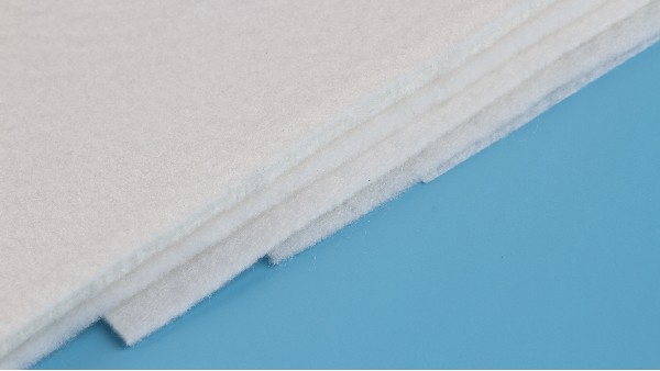 無(wú)紡布產(chǎn)量及市場(chǎng)現(xiàn)狀 無(wú)紡布行業(yè)重點(diǎn)企業(yè)經(jīng)營(yíng)狀況