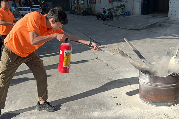 火災滅火器實操演練